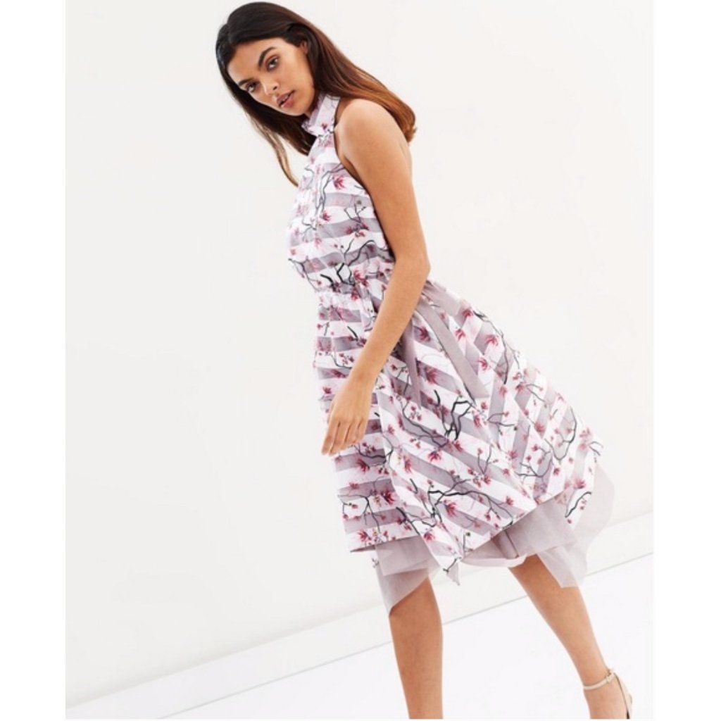 Nwt Elliatt Sparkler Floral Dress Size S
